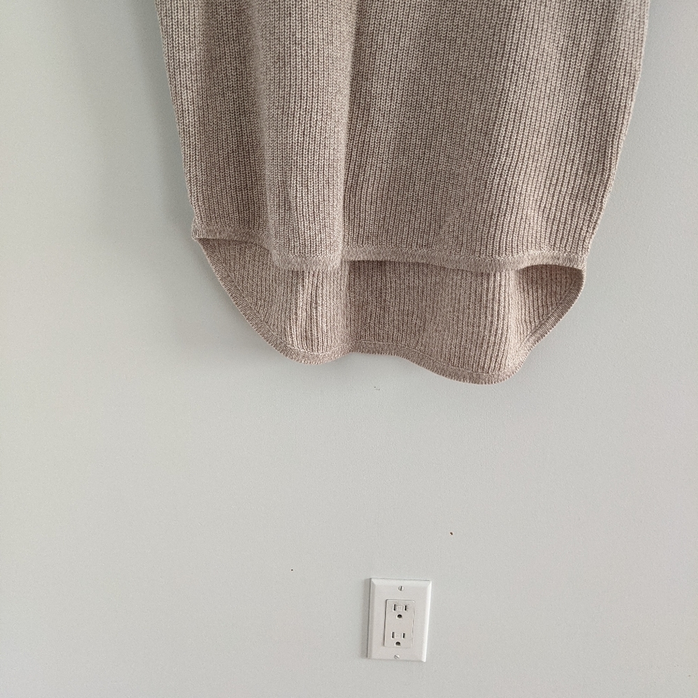 EUC Express sweater - Picture 4 of 5